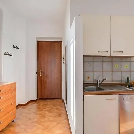 Esclusiva Vista Con Piscina E Parcheggio -salo- Appartement