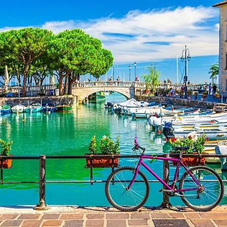 Esclusiva Vista Con Piscina E Parcheggio -salo- Appartement